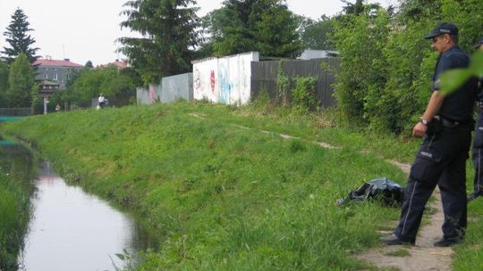 Płytka rzeka, a już kolejne utonięcie. Wyłowili zwłoki z Uherki