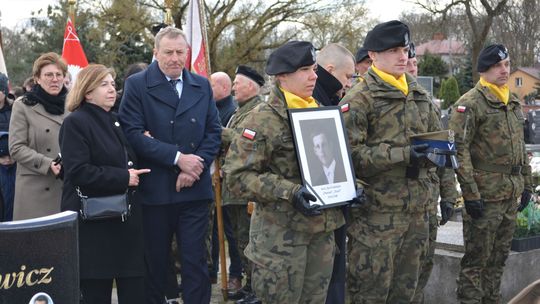 Po 77 latach "Płomień" wrócił z bezimiennego grobu do Międzyrzeca Podlaskiego 