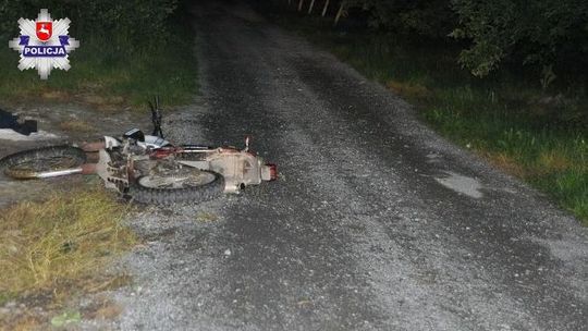 Po alkoholu wsiadł na motocykl. Podróż zakończył czołowym zderzeniem z drzewem