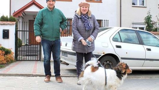 "Po ciosie w głowę, zalałam się krwią". Sąsiedzi boją się powrotu napastnika