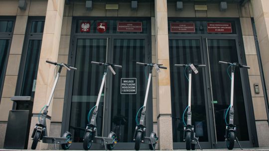 Po co urzędowi marszałkowskiemu hulajnogi? Kosztowały krocie