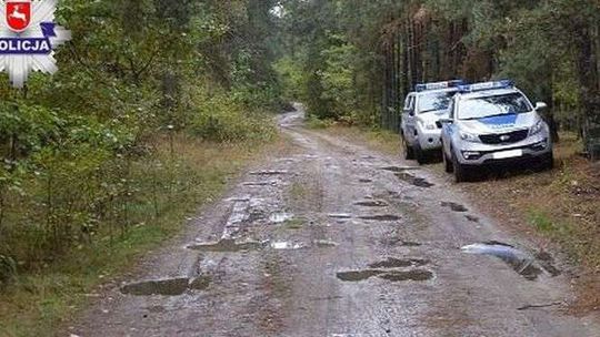 Po lekcjach nie wrócił do domu. Był w kozłach na rumianek 