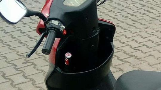 Po pijanemu na motorowerze. Kolejne piwo miał ze sobą