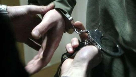 Po pijanemu uciekał przed policją, uszkodził radiowóz. Miał 2 promile