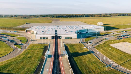 Po raz pierwszy będą biegać po płycie lotniska