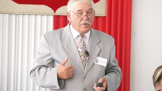 Po raz siódmy chcą odwołać przewodniczącego Rady Miasta