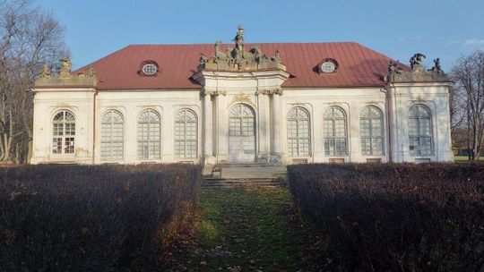 Po remoncie pałacu, czas na oranżerię 