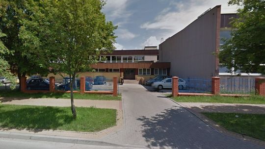 Po remoncie w SP 2 w Łęcznej. Był azbest, są panele