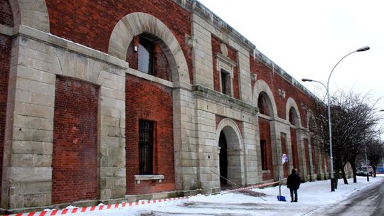 Po remoncie zamojski Nadszaniec się zieleni