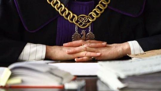 Po siedmiu latach i 43 terminach córka byłej posłanki usłyszała w końcu wyrok