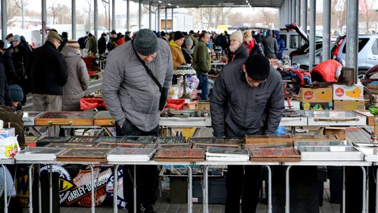 Po starocia do Puław. Co można kupić na giełdzie?