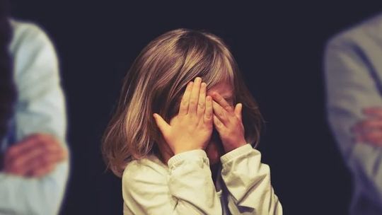 Po tygodniach kwarantanny dzieci miały napady złości i problemy ze snem