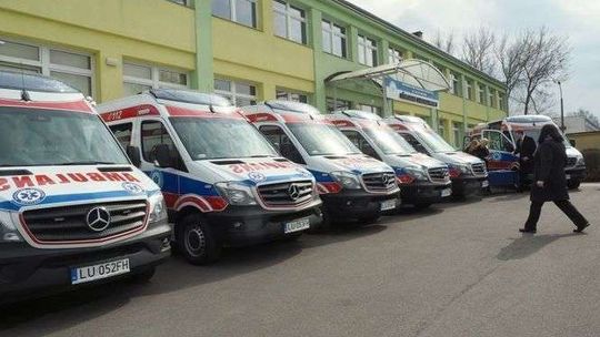 Po zmianie przepisów w karetkach pogotowia będzie jeździć coraz mniej lekarzy