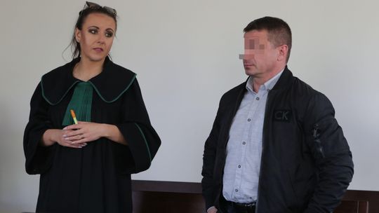 Pobił Banglijczyka bo ten przez przypadek go dotknął? 49-latek przed sądem