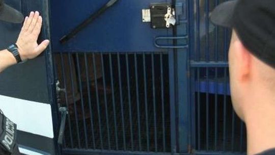 Pobili kolegę od kieliszka