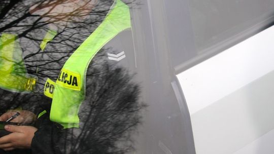 Pobili przechodnia pod kościołem. Uciekli audi