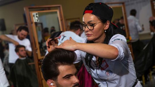 Pochodzi z Moskwy, mieszka w Lublinie. Sukces Oksany Kieliszek na World Champion Barber 