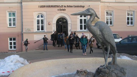 Pochorowali się po studniówce. Co zaszkodziło 124 uczniom?