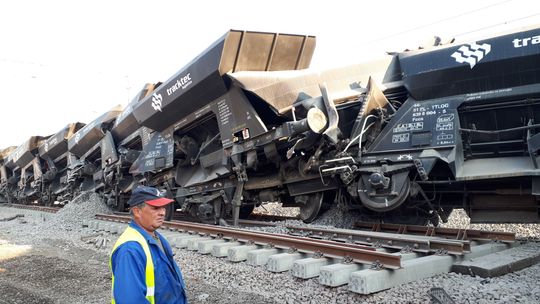 Pociąg towarowy wykoleił się w Motyczu na linii Lublin - Dęblin