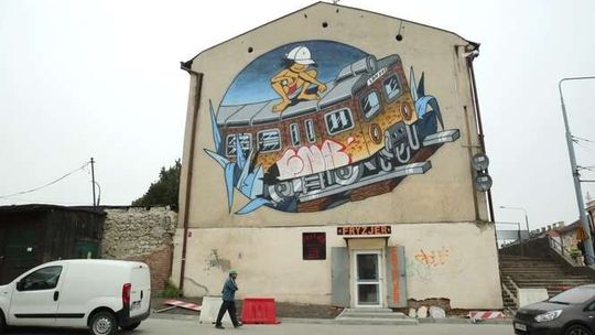 Pociąg wjechał na ścianę. Nowy mural w Lublinie