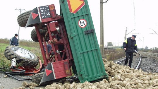 Pociąg zmiótł ciągnik