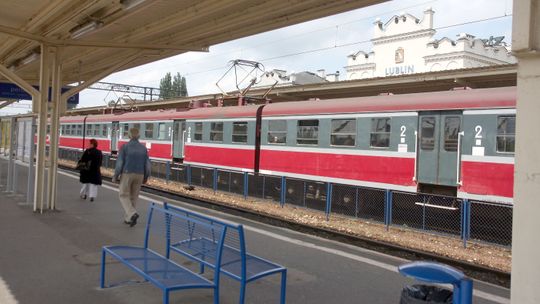 Pociągi muszą być szybko, żeby nie odjechała dotacja. Mogą mieć krótszą gwarancję