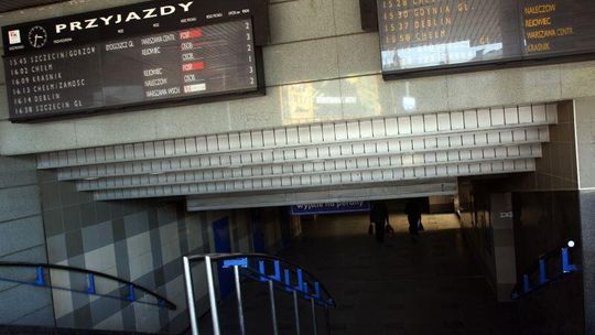 Pociągiem szybko do stolicy? Nie tak szybko