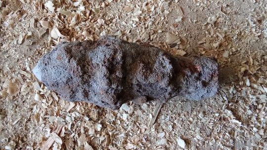 Pocisk z czasów II wojny światowej na terenie boiska rekreacyjnego