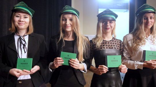 Początek roku akademickiego na Uniwersytecie Przyrodniczym. Jest nowy Wybitny Absolwent [zdjęcia]