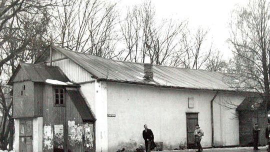 Początki puławskiego kina. Najpierw filmy patriotyczne