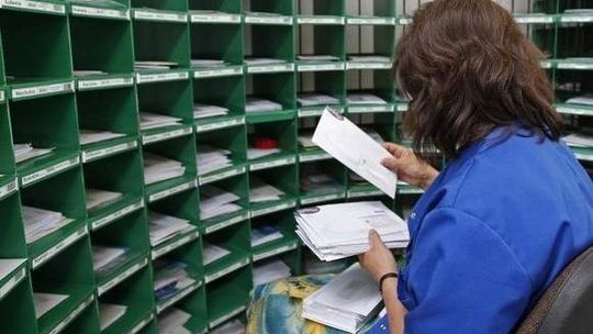 Poczta Polska zwalnia ludzi i likwiduje oddziały