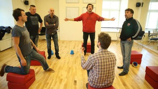 \"Poczytaj mi… tato\". Nowy spektakl w Centrum Kultury