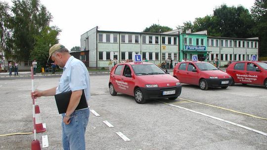 Pod koniec przyszłego roku wzrosną ceny kursów nauki jazdy, za to zdanie egzaminu powinno być o wiele łatwiejsze