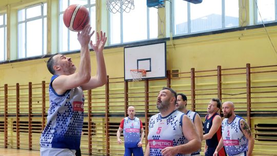 Pod koszami Dziennika Wschodniego: 4te Piętro wykonało pokonało The Reds