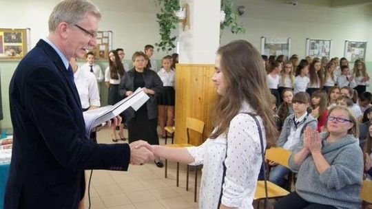 Pod papieskie dyktando. Wyniki konkursów dla uczniów