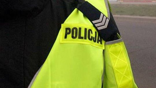 Podała się za pracownika wodociągów i okradła 72-latkę