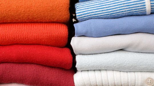 \"Podaruj Dzieciom Ciepło\". Trwa zbiórka ubrań dla dzieci