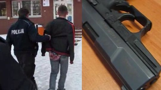 Podawał się za agenta ABW. Z kolegami zdemolował pokój w hotelu