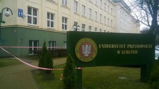 Podejrzana przesyłka na uniwersytecie w Lublinie. Na miejscu strażacy i policjanci