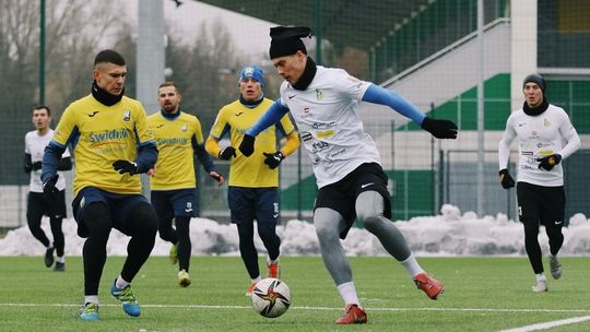 Podlasie – Avia 0:1. Nowy zawodnik bialczan, żółto-niebiescy blisko kolejnego transferu