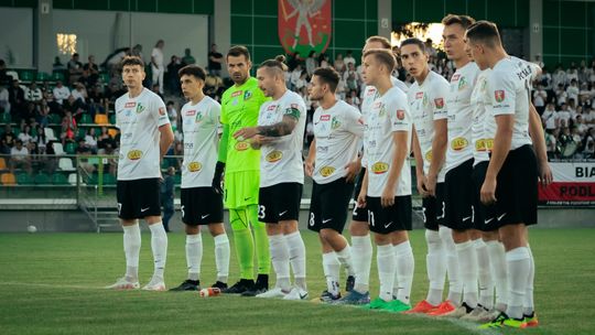 Podlasie zmarnowało dwie bramki zaliczki, czerwona kartka zmieniła mecz z Sandecją