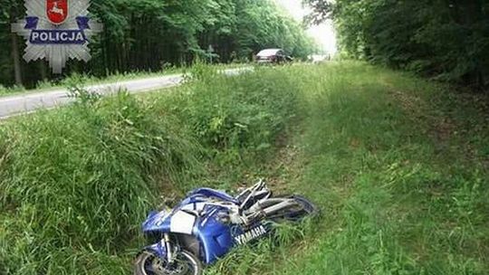 Podlodów. Pijany motocyklista zderzył się z oplem