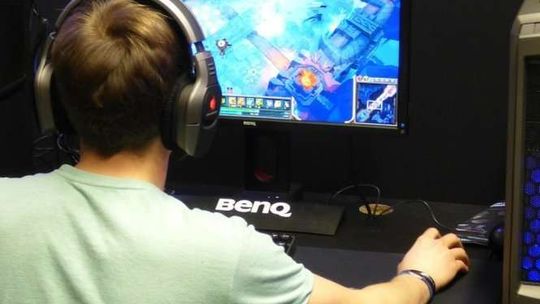 Podmienił ceny w sklepie. Chciał kupić grę GTA za 10 zł