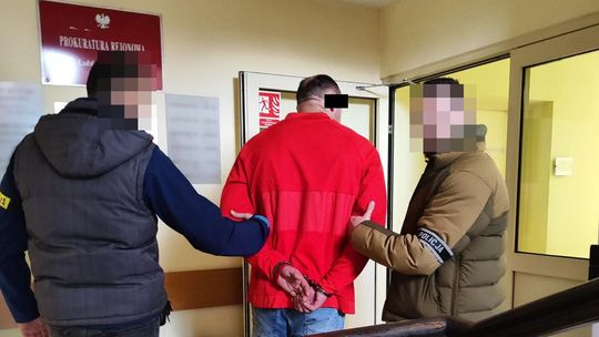 Podpalacz ciężarówki zatrzymany. Straty ponad 300 tys. złotych