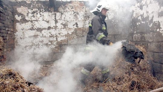 Podpalacz terroryzuje wieś. \"To jakiś psychopata\"
