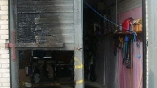 Podpalił garaż, wpadł bo sam przyszedł na komendę