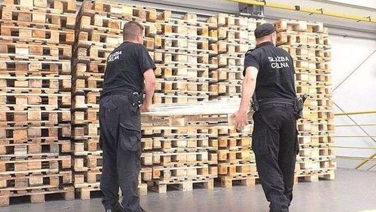 Podrabiają nawet palety. Celnicy nie dali się nabrać