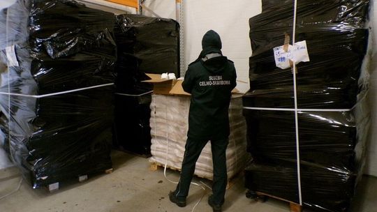 Podrabiane buty za 1,5 miliona zł przechwycone przez lubelskich celników