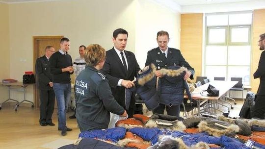 Podróbki z Chin dla potrzebujących