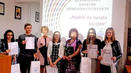 „Podróż do świata książek”. Uczniowie zmierzyli się z Prusem